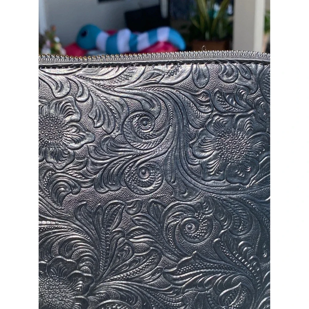 Black Floral Embossed Crossbody Dome Bag with Gold Dragonfly Charm New - Picture 3 of 12